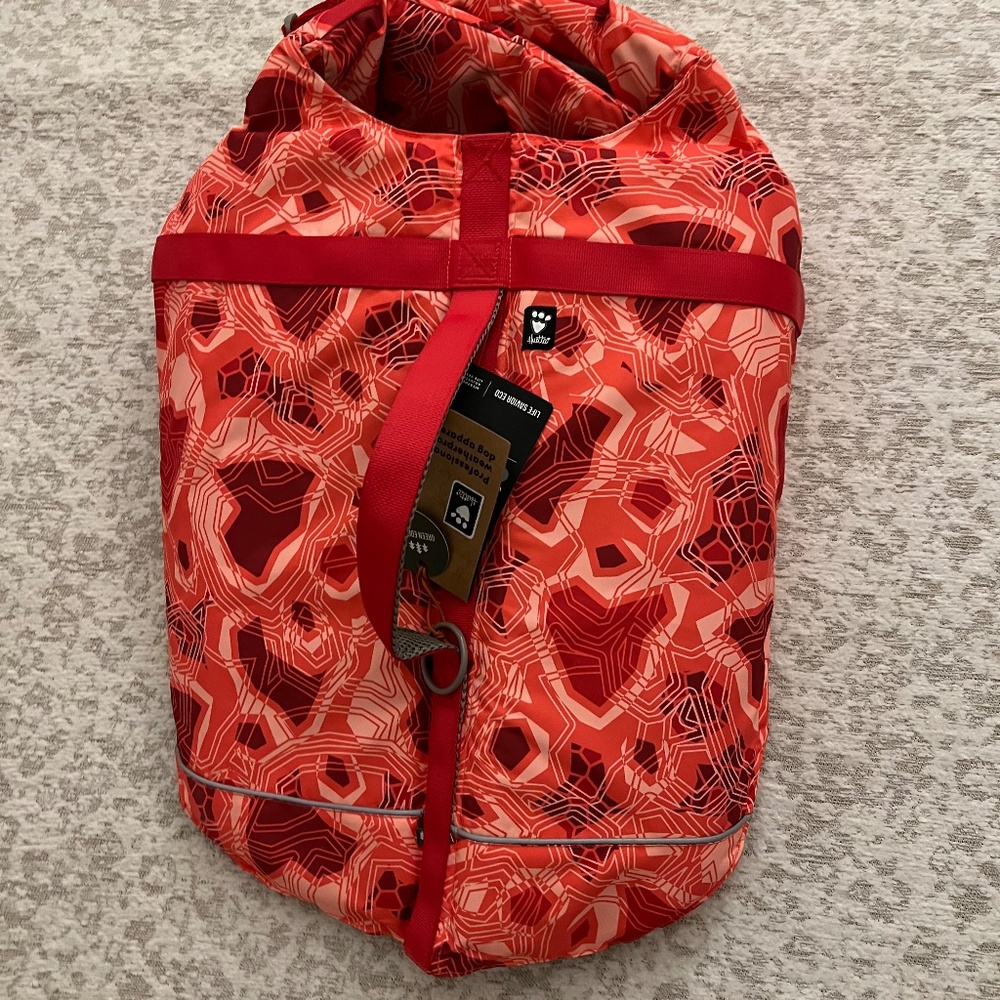 Hurtta dog life saviour jacket